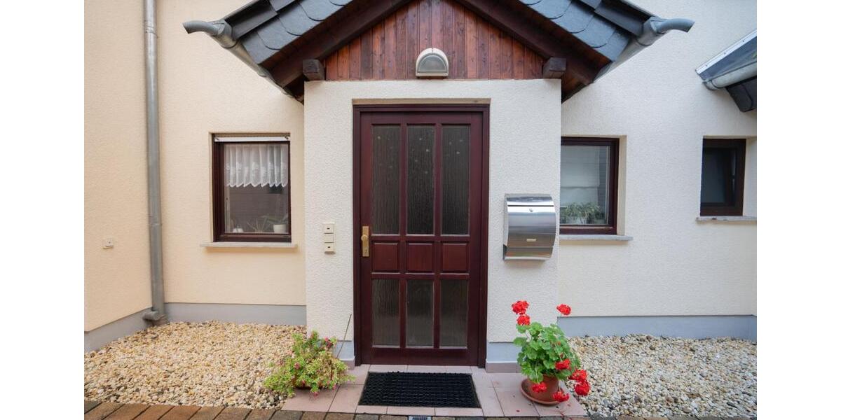 Freundliche 2-Zimmer-Wohnung mit Balkon in Trebur - Erbpacht 2 zimmer