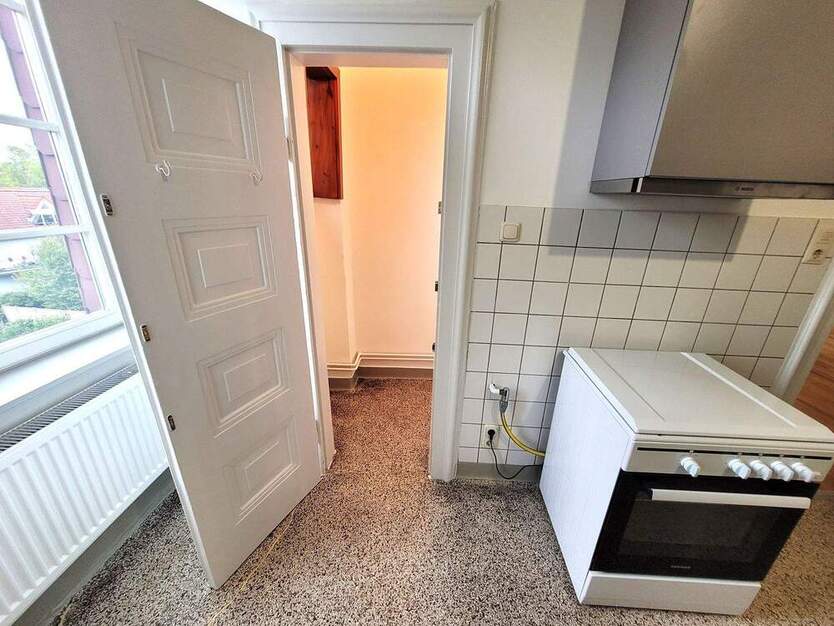 frisch renoviert, große helle Wohnung in Mainzer Altbau 4 zimmer