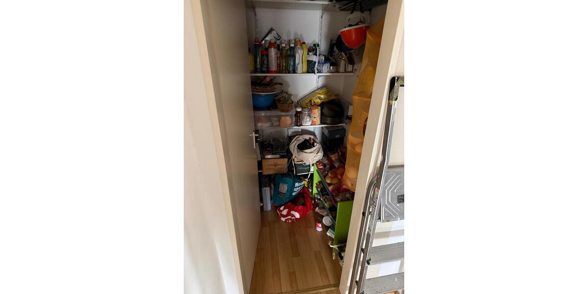 Etagenwohnung Kronberg im Taunus - 3 Zimmer, 90 m&sup2;, 990&euro; | Angebot:24874020