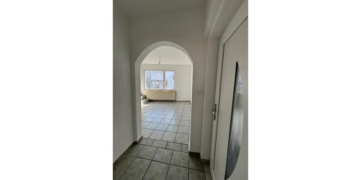 Maisonettenwohnung Taunusstein - 2.5 Zimmer, 81 m&sup2;, 1.250&euro; | Angebot:25435479