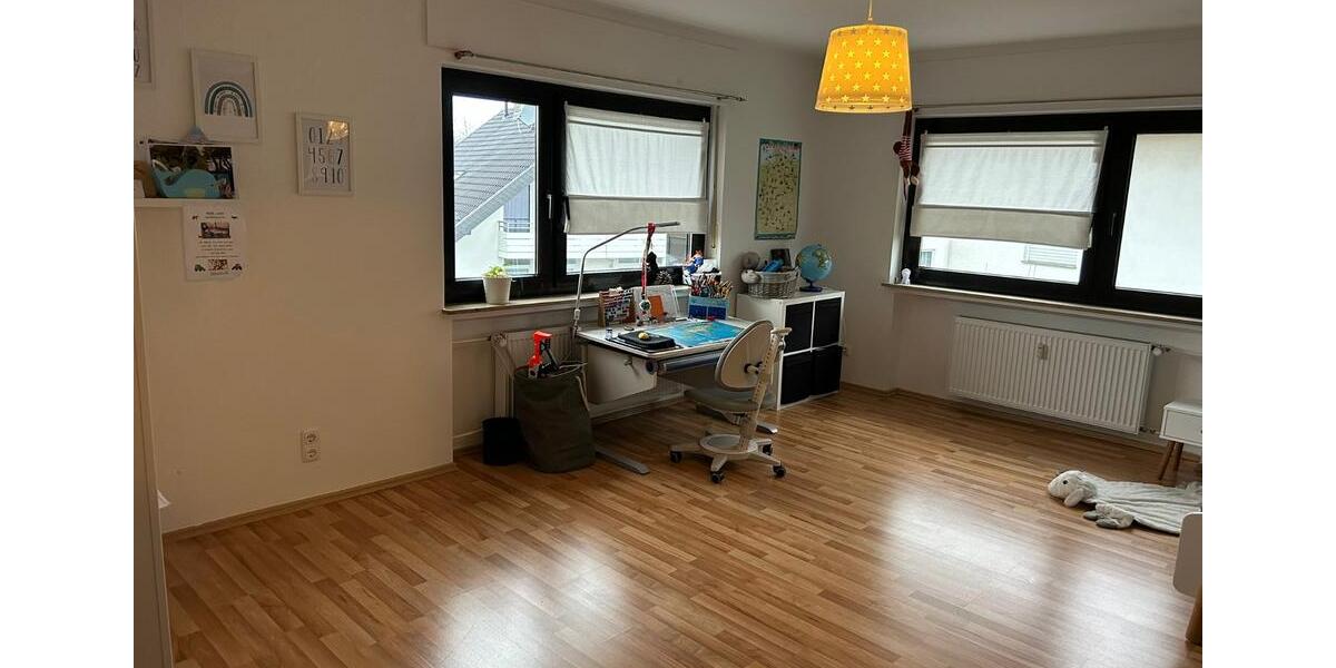 Etagenwohnung Idstein - 3 Zimmer, 93 m&sup2;, 720&euro; | Angebot:26461831
