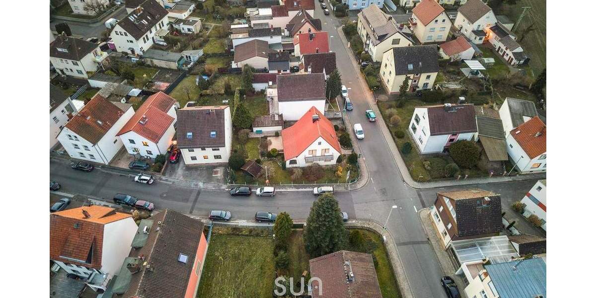 Einfamilienhaus Kelsterbach - 7 Zimmer, 141 m&sup2;, 699.000&euro; | Angebot:25737508