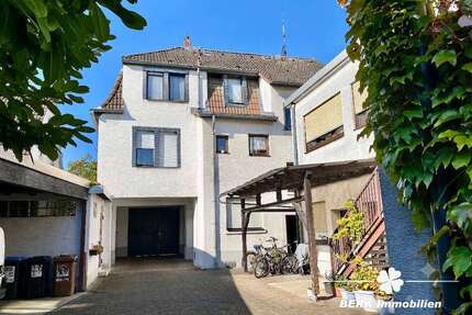 Haus Rüsselsheim - 14 Zimmer, 340 m&sup2;, 895.000&euro; | Angebot:27009679