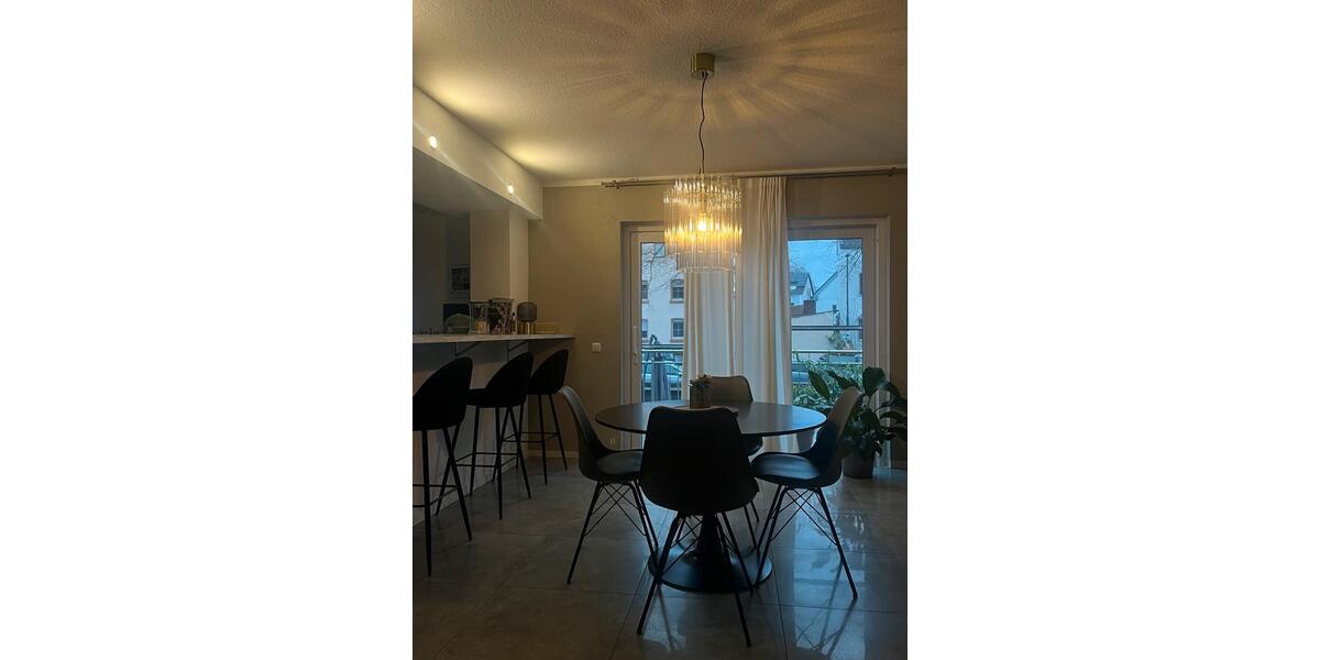 Erdgeschoßwohnung Bad Camberg - 3 Zimmer, 120 m&sup2;, 1.250&euro; | Angebot:25515616