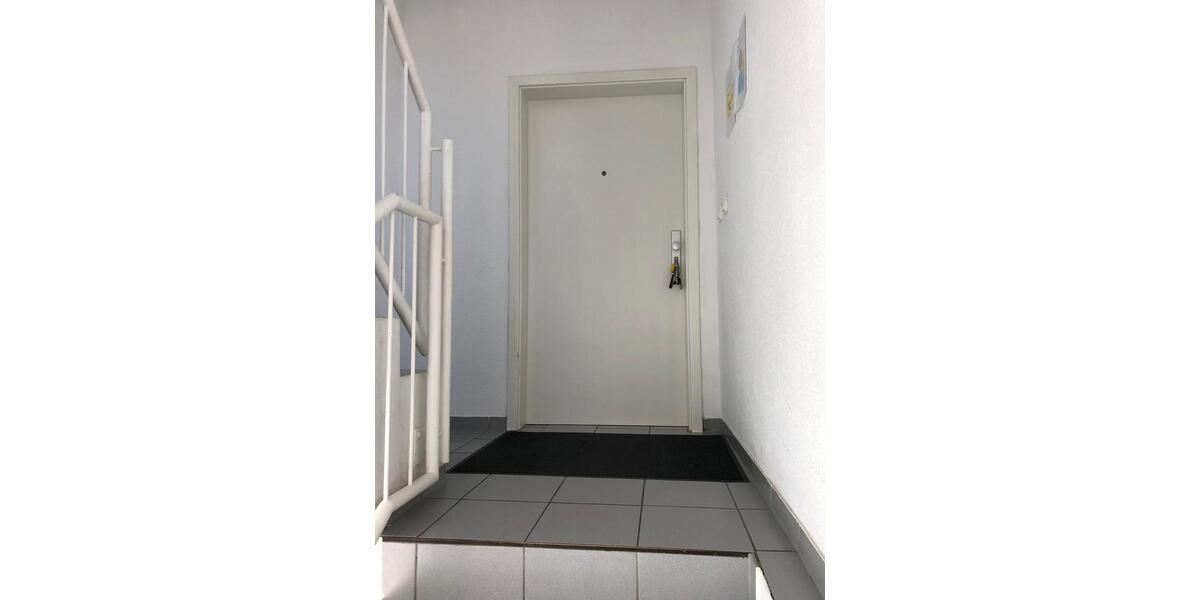 Erdgeschoßwohnung Wiesbaden Mainz-Amöneburg - 3 Zimmer, 70 m&sup2;, 1.300&euro; | Angebot:26278168