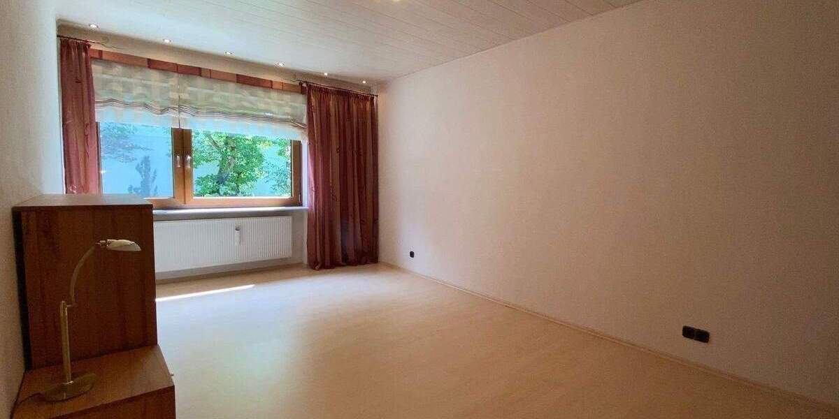 Etagenwohnung Wiesbaden Delkenheim - 5 Zimmer, 131 m&sup2;, 649.000&euro; | Angebot:25264129