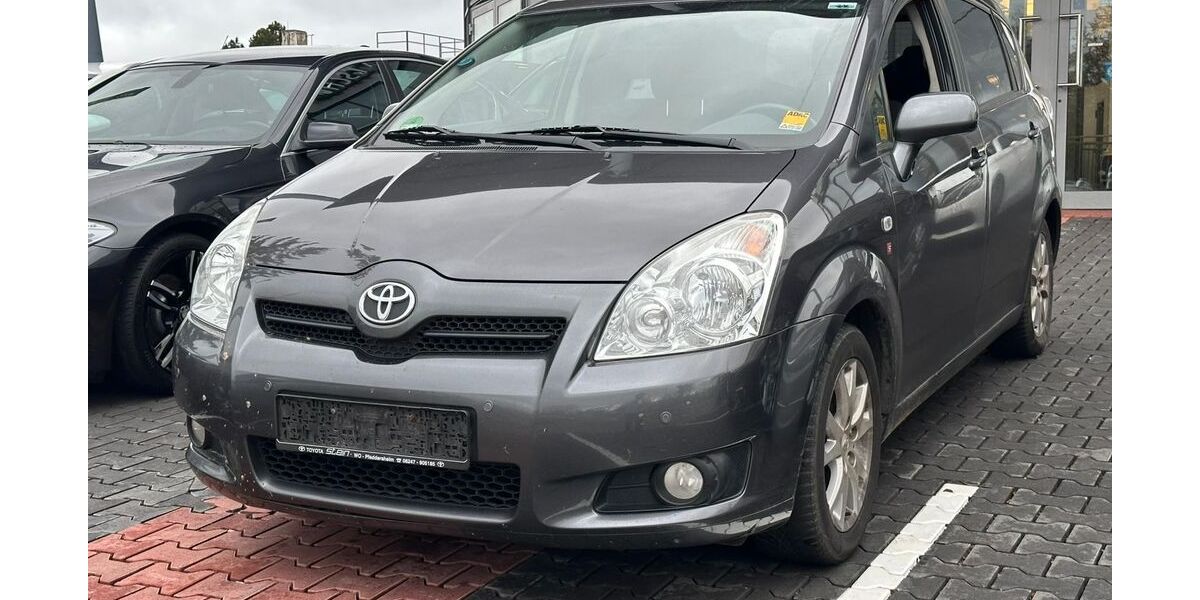 Toyota Corolla Verso 188.861 km 4.990 € Mainz 55128