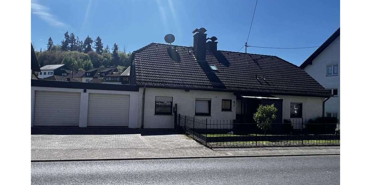 Einfamilienhaus idstein - 10 Zimmer, 275 m&sup2;, 699.000&euro; | Angebot:26333588