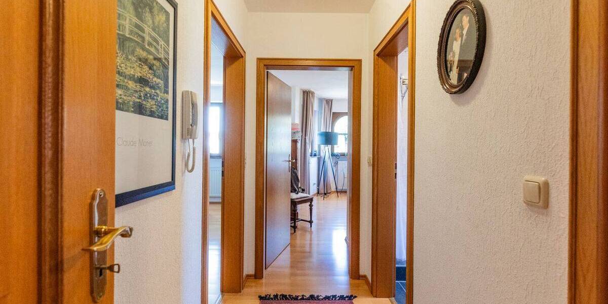 Etagenwohnung Bischofsheim - 8 Zimmer, 275 m&sup2;, 850.000&euro; | Angebot:26498818