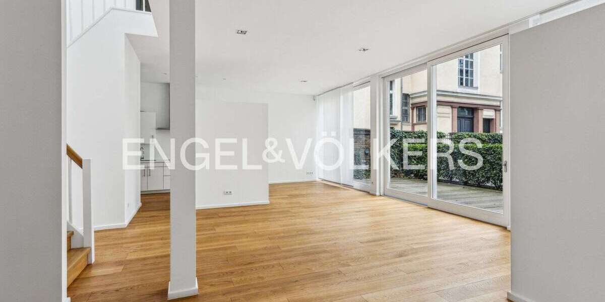 Einfamilienhaus Frankfurt Bockenheim - 3.5 Zimmer, 161 m&sup2;, 3.500&euro; | Angebot:19025588