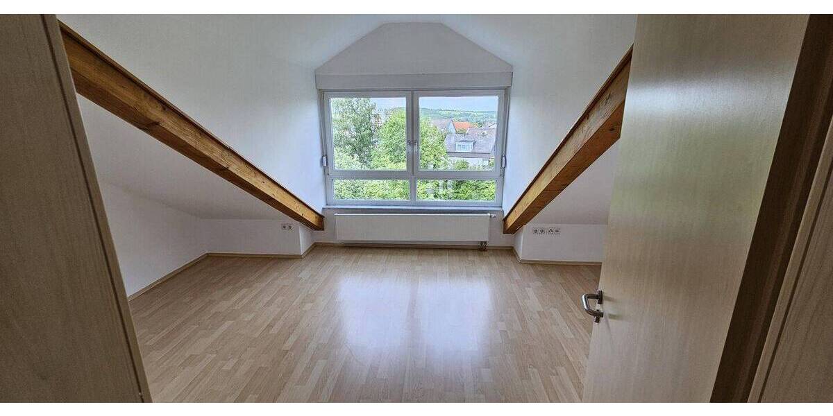 Doppelhaushälfte Taunusstein-Wehen Wehen - 6 Zimmer, 178 m&sup2;, 2.100&euro; | Angebot:26886571