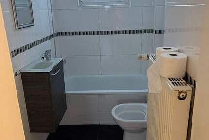 Haus Flörsheim Flörsheim - 4 Zimmer, 100 m&sup2;, 1.890&euro; | Angebot:26419950