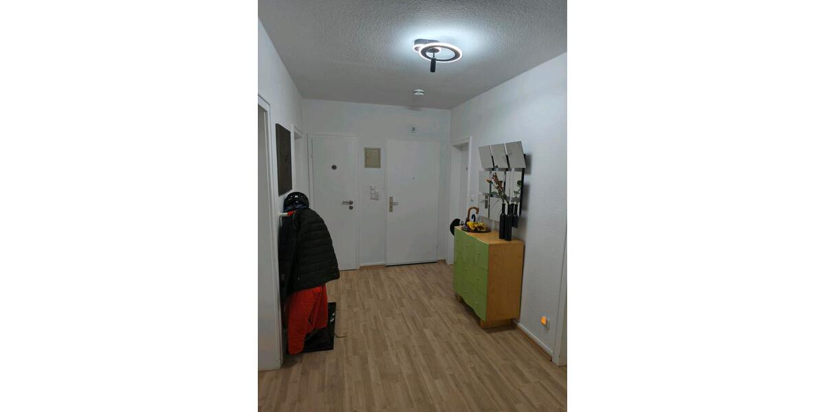 Erdgeschoßwohnung Wiesbaden Südost - 4 Zimmer, 13 m&sup2;, 500&euro; | Angebot:25056837