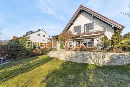 Haus zum Mieten in Kronberg im Taunus 2.500 € 153 m² 5 zimmer