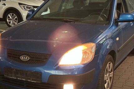 Kia Rio 243.802 km 890 &euro; Mainz 55128