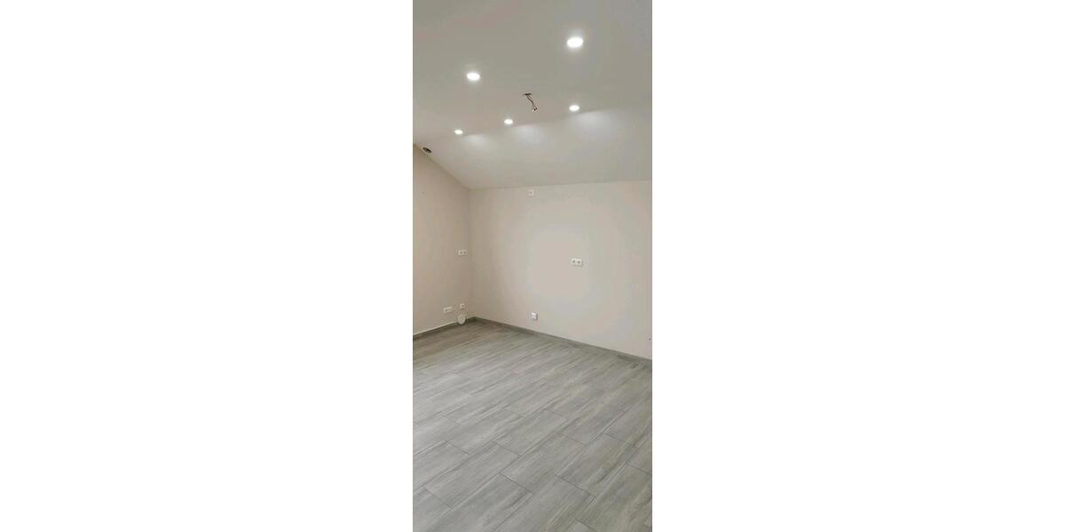 3 Zimmer Wohnung Saniert mit Terrasse und Klimaanlage 3 zimmer