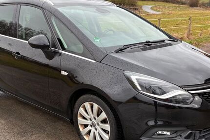 Opel Zafira Tourer 146.000 km 10.300 &euro; Hohenstein 65329