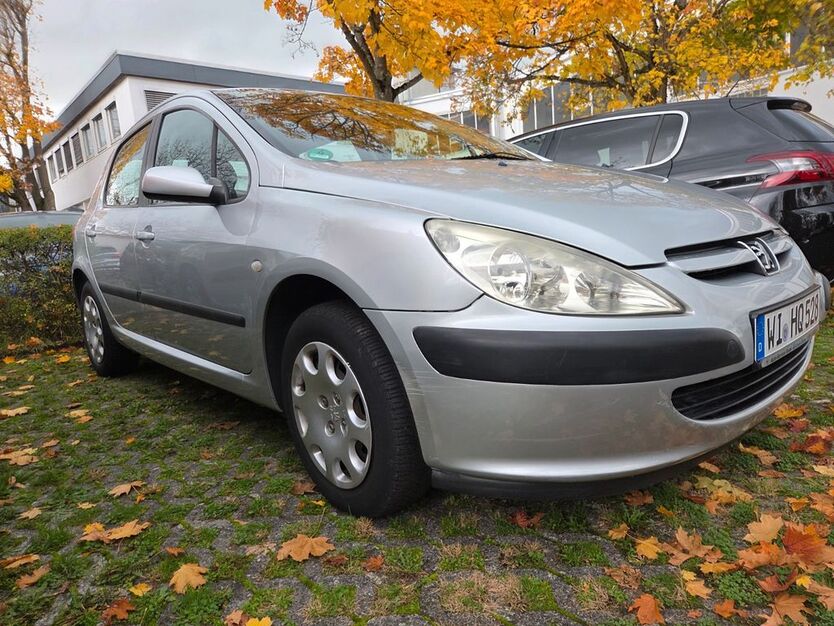 Peugeot 307 77.000 km 2.350 € Wiesbaden 65201