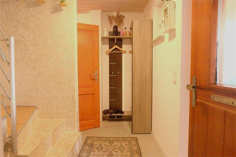 Doppelhaushälfte Nierstein - 6 Zimmer, 156 m&sup2;, 529.000&euro; | Angebot:23942799