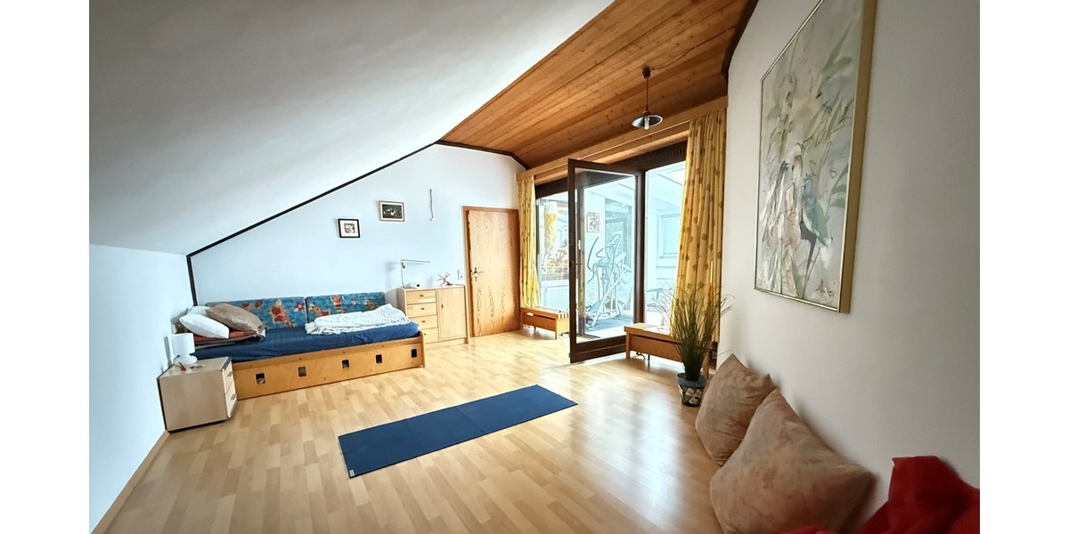 Kelkheim: Individuelles Architektenhaus in toller Villenlage - Einfamilienhaus Kelkheim | Angebot:24810403
