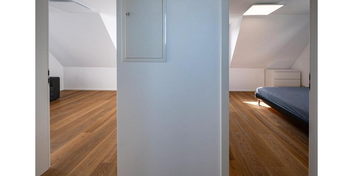 Dachgeschoßwohnung Kronberg im Taunus - 2 Zimmer, 41 m&sup2;, 1.150&euro; | Angebot:26048529
