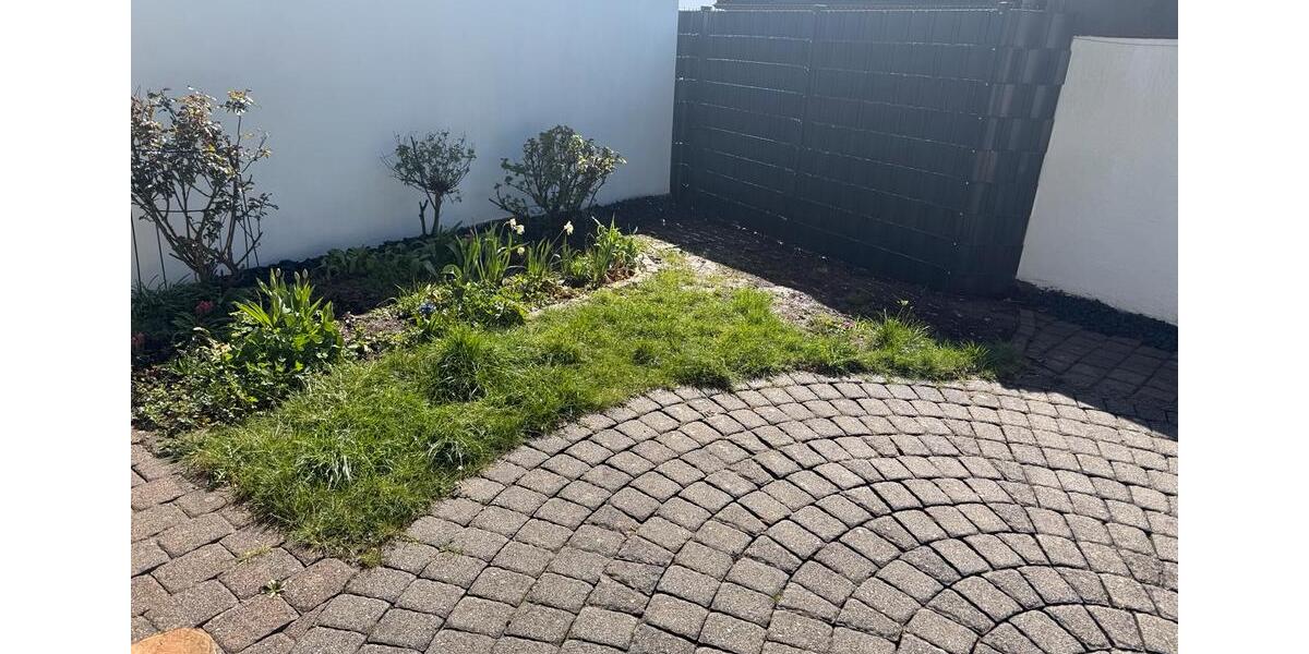 Reihenhaus Geisenheim - 3 Zimmer, 140 m&sup2;, 1.500&euro; | Angebot:25901036