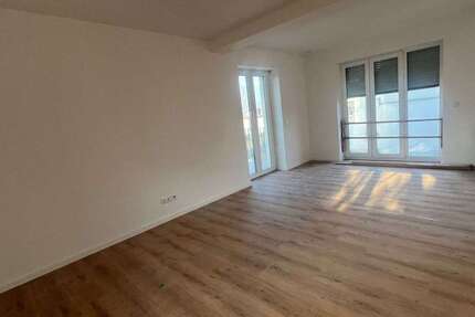 Wohnung Wiesbaden Südost - 2.5 Zimmer, 86 m&sup2;, 1.700&euro; | Angebot:26223435