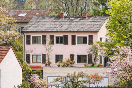 Haus Idstein - 5 Zimmer, 130 m&sup2;, 380.000&euro; | Angebot:25833401