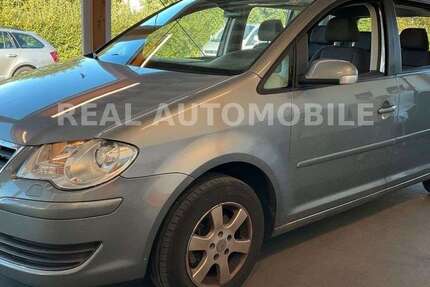 VW Touran 225.000 km 4.300 € Frankfurt 65933