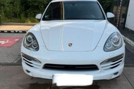 Porsche Cayenne 153.000 km 22.999 &euro; wiesbaden 65205