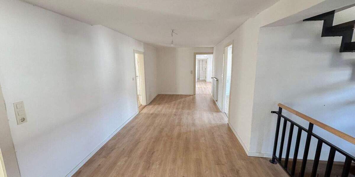 Reihenmittelhaus Katzenelnbogen - 4 Zimmer, 209 m&sup2;, 1.300&euro; | Angebot:24763268
