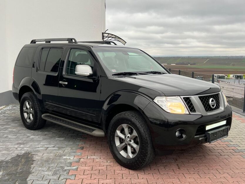 Nissan Pathfinder 127.000 km 17.900 € Saulheim 55291