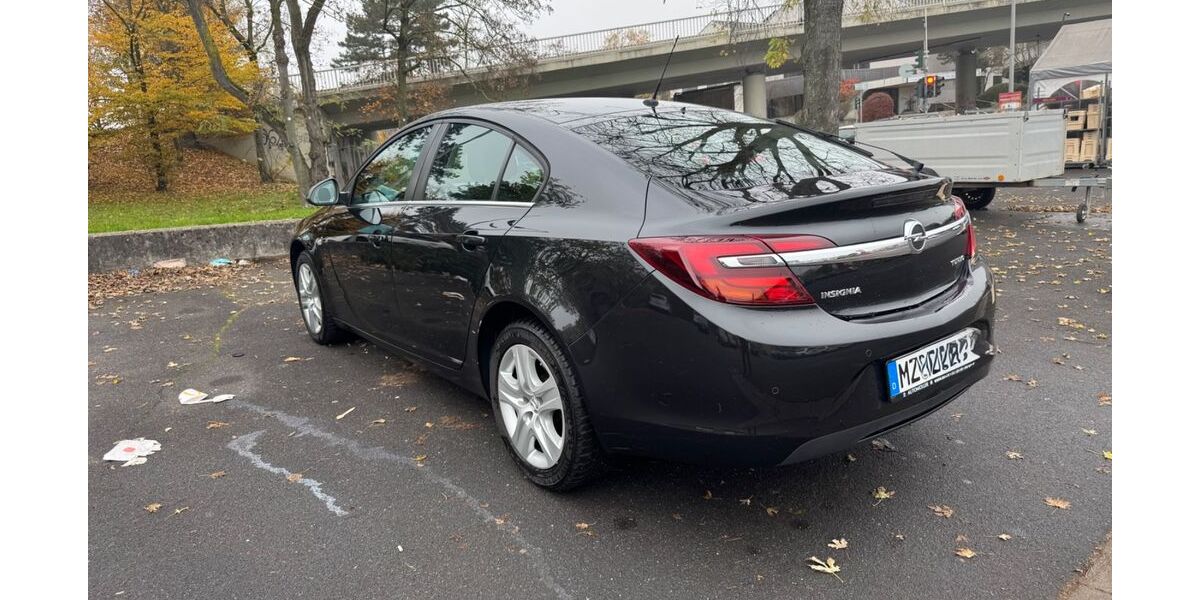 Opel Insignia 107.000 km 9.000 &euro; Mainz 55116