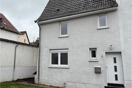 Haus Bad Camberg - 4 Zimmer, 83 m&sup2;, 980&euro; | Angebot:25367735