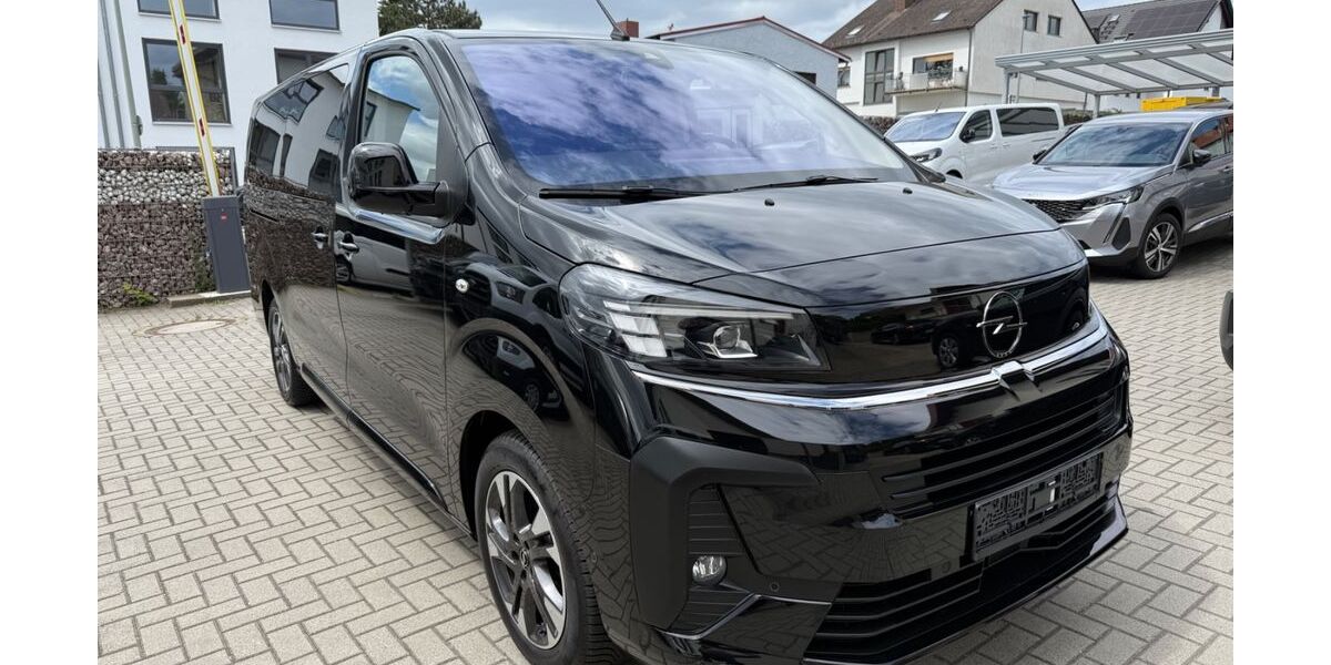 Opel Zafira Life 13.600 km 35.200 € Hofheim am Taunus 65719