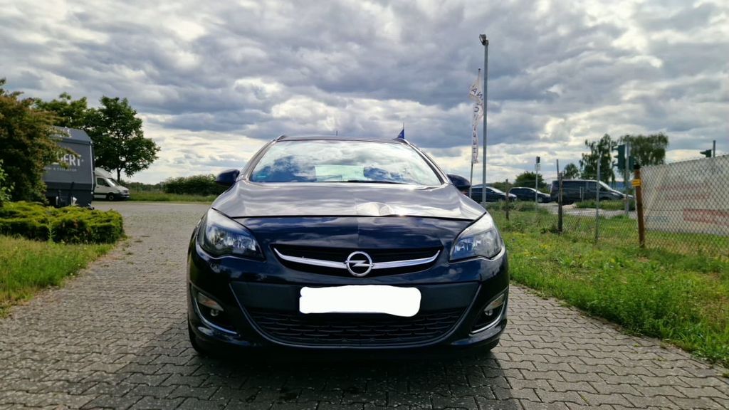 Opel Astra 194.000 km 2.999 &euro; Gau Algesheim 55435
