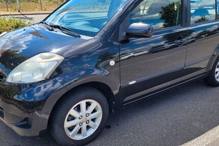 Daihatsu Sirion 174.000 km 1.850 &euro; Hofheim 65719