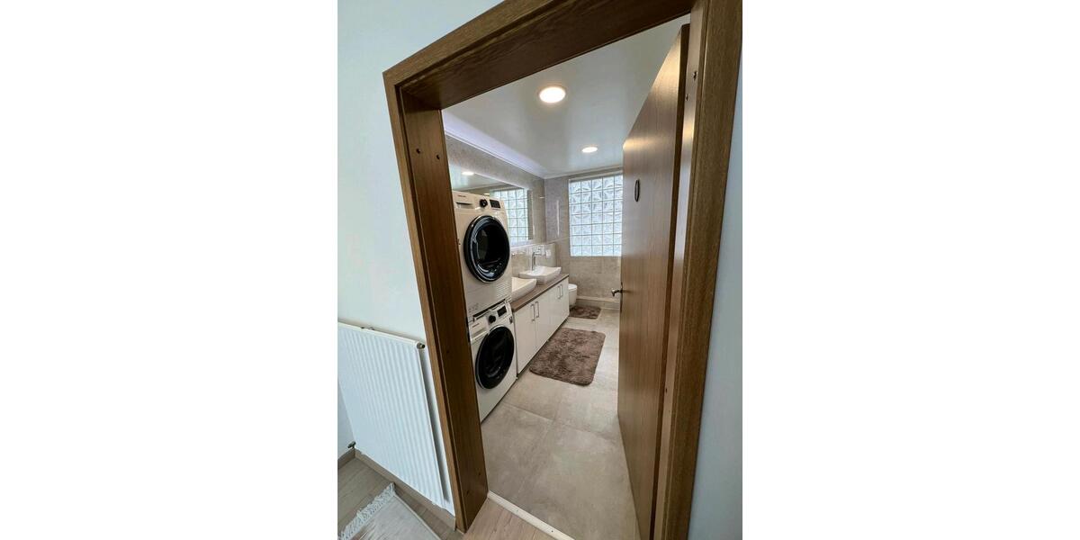 Einfamilienhaus Rüsselsheim am Main - 5 Zimmer, 160 m&sup2;, 2.400&euro; | Angebot:25964511