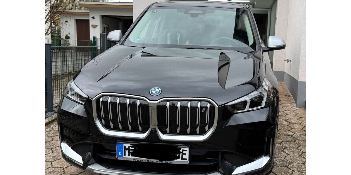 BMW iX1 17.000 km 38.400 &euro; Mainz 55126