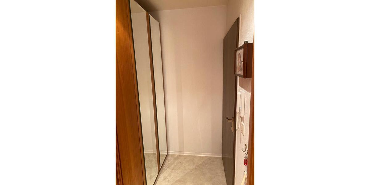 Dachgeschoßwohnung Wiesbaden Bierstadt - 2 Zimmer, 44 m&sup2;, 490&euro; | Angebot:26396316