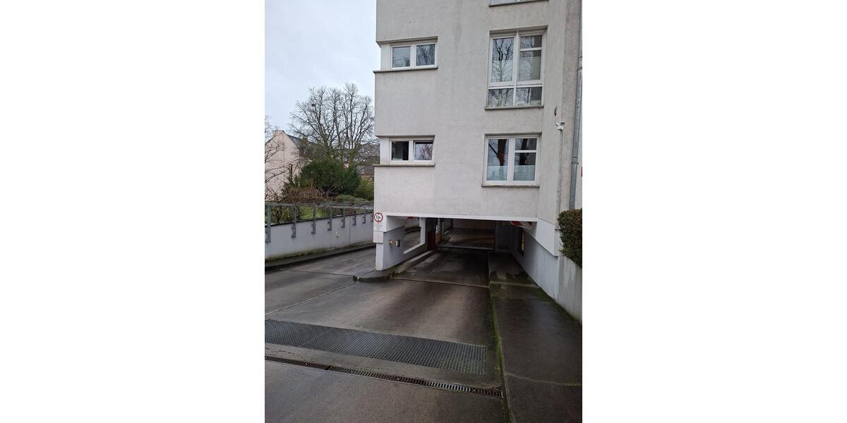 Garagen / Stellplätze Wiesbaden Biebrich - 95&euro; | Angebot:25833511