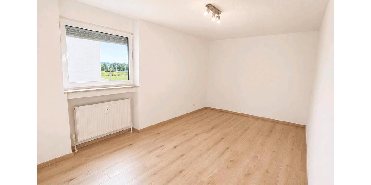 Etagenwohnung Taunusstein - 3 Zimmer, 86 m&sup2;, 249.000&euro; | Angebot:26866321
