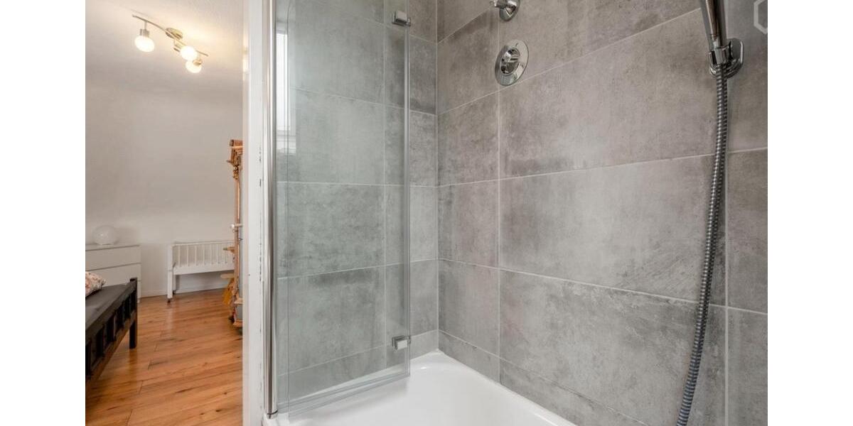 Dachgeschoßwohnung Mainz Gonsenheim - 2 Zimmer, 45 m&sup2;, 1.499&euro; | Angebot:24740292