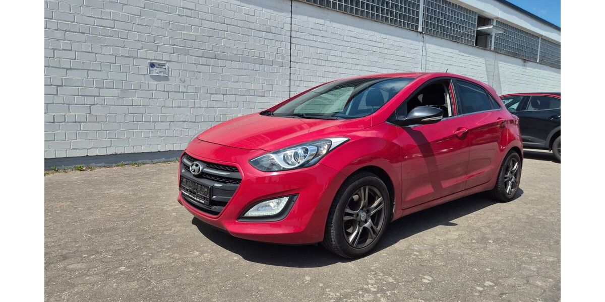 Hyundai i30 206.000 km 5.799 &euro; Kelkheim ( Taunus ) 65779