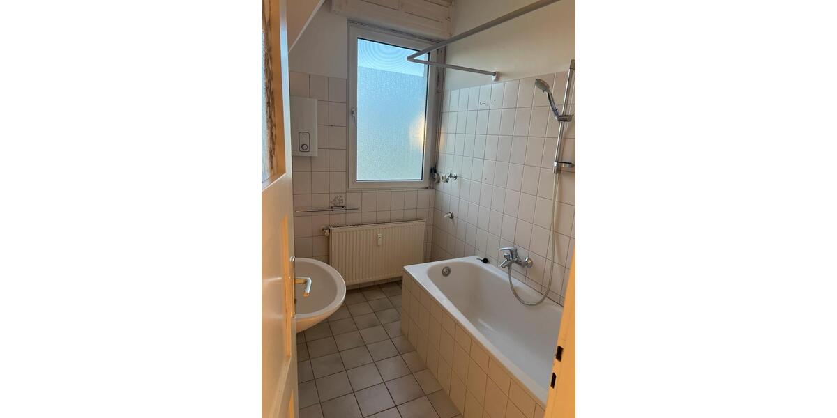 Etagenwohnung Frankfurt am Main Bockenheim - 2 Zimmer, 80 m&sup2;, 1.720&euro; | Angebot:26681498