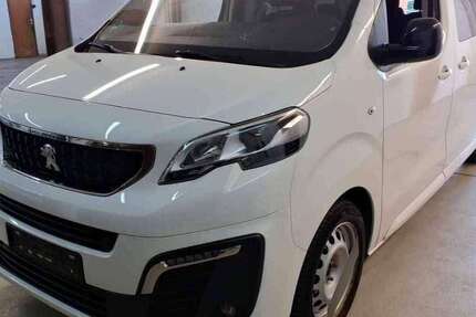 Peugeot Traveller 107.000 km 23.900 &euro; Rüsselsheim am Main 65428