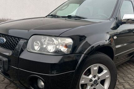 Ford Maverick 189.000 km 1.990 &euro; Rüsselsheim 65428