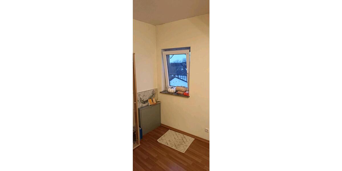 Etagenwohnung Groß-Gerau Gerau - 5 Zimmer, 115 m&sup2;, 1.265&euro; | Angebot:25900857