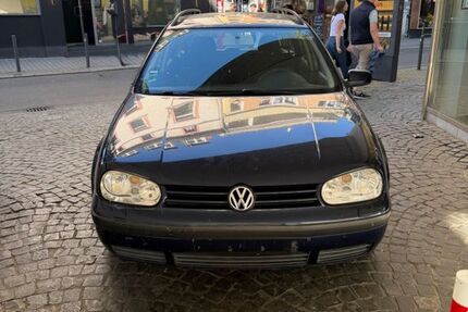 VW Golf 264.425 km 2.450 &euro; Wiesbaden 65205