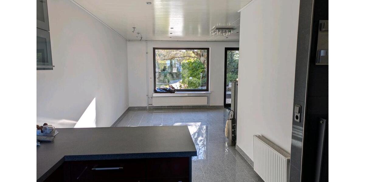 Reihenhaus Mainz Finthen - 4 Zimmer, 153 m&sup2;, 2.000&euro; | Angebot:26093136